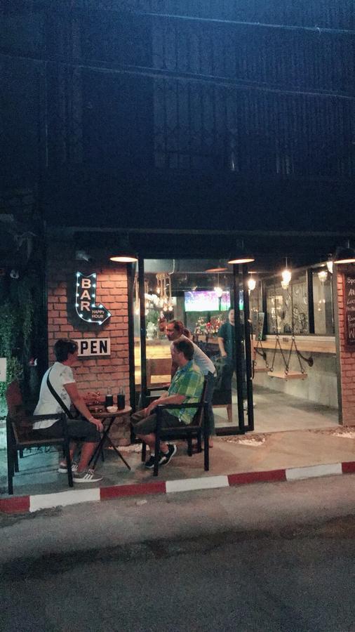 Blackjack Bar And Hostel チャウエン エクステリア 写真